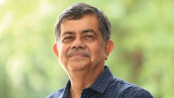 কে এই সিআর আবরার?