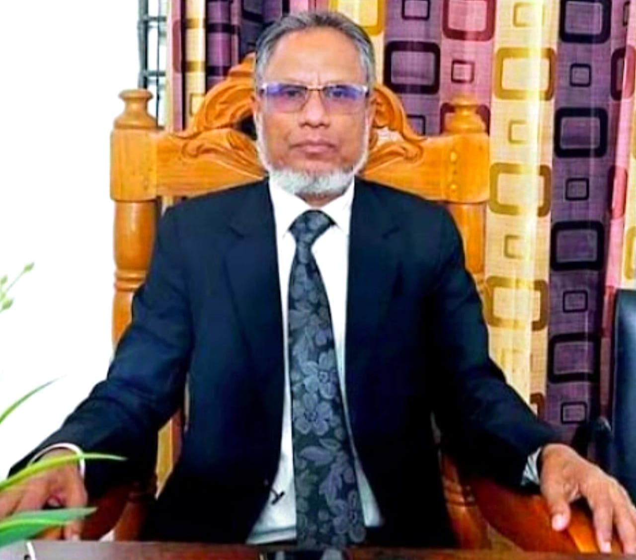 চরফ্যাশন উপজেলা প্রাথমিক শিক্ষা অফিসারের বিরুদ্ধে অনিয়মের অভিযোগ