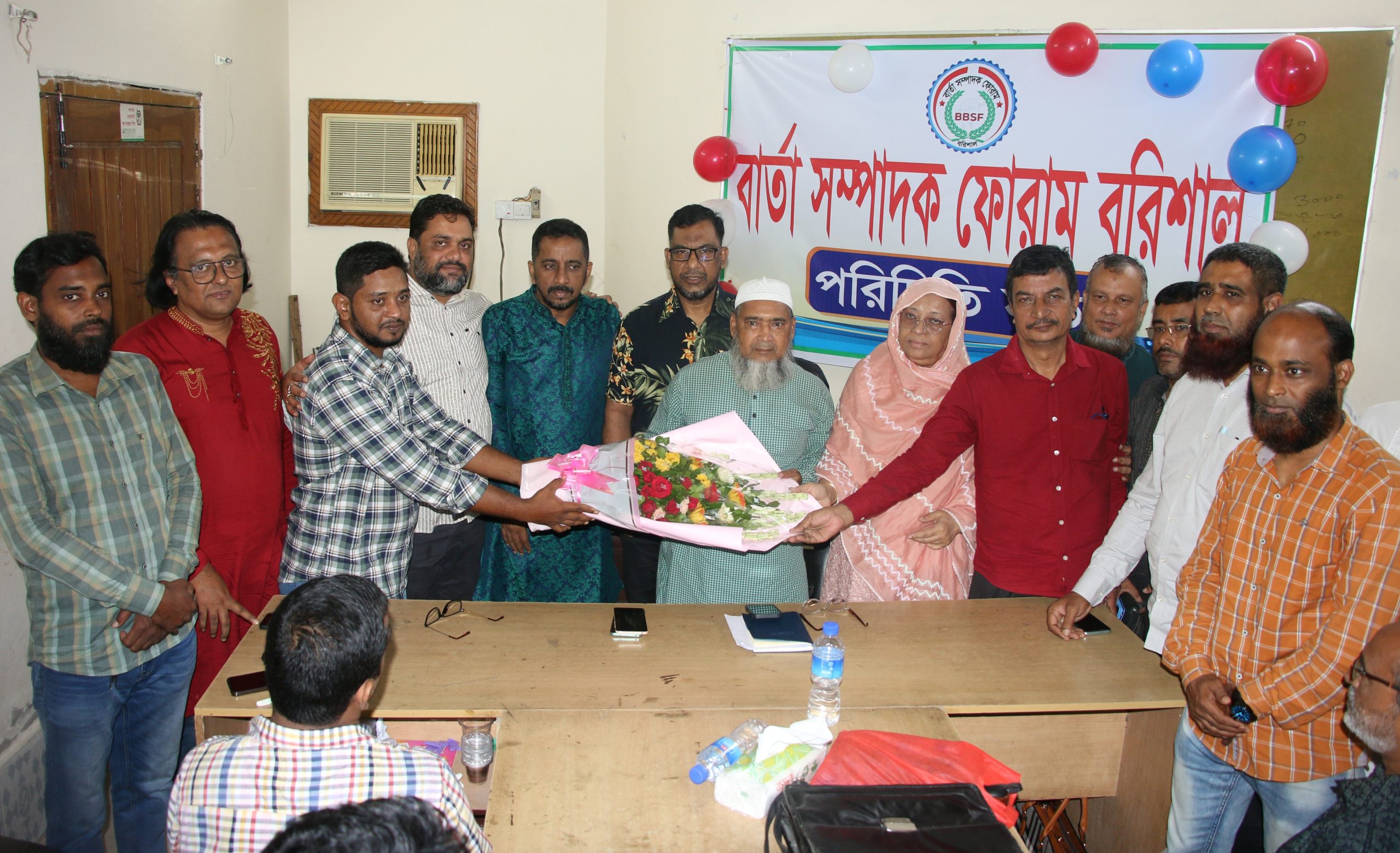 বার্ণাঢ্য আয়োজনে বার্তা সম্পাদক ফোরাম বরিশালের পরিচিতি সভা অনুষ্ঠিত
