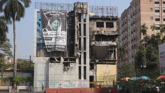 ধ্বংস হয়ে যাচ্ছে বিসিসির এনেক্স ভবন